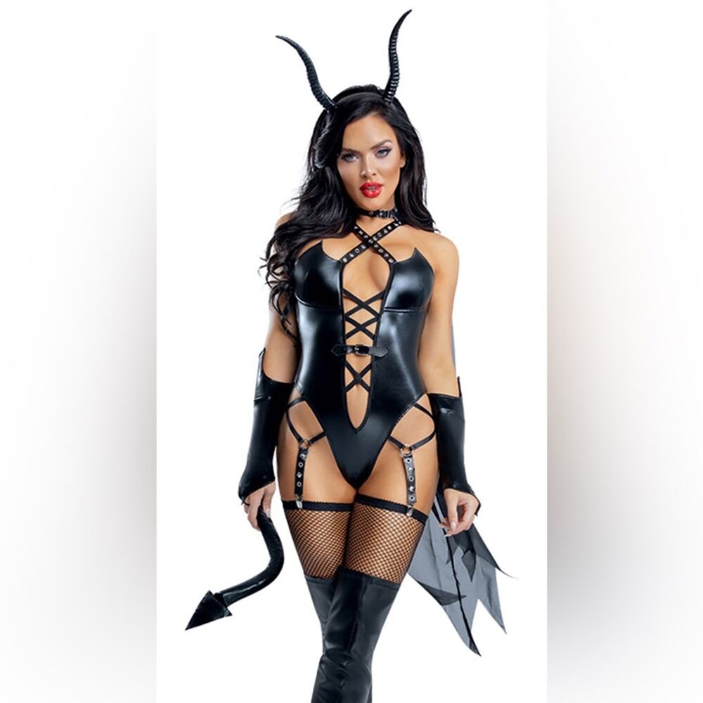 NEW Starline Demon Temptress Costume Size Medium